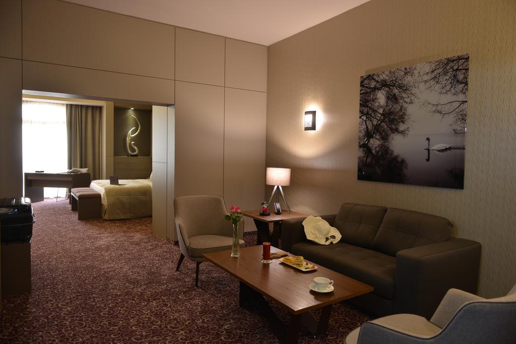 Regency Palace Hotel Jounieh Kültér fotó