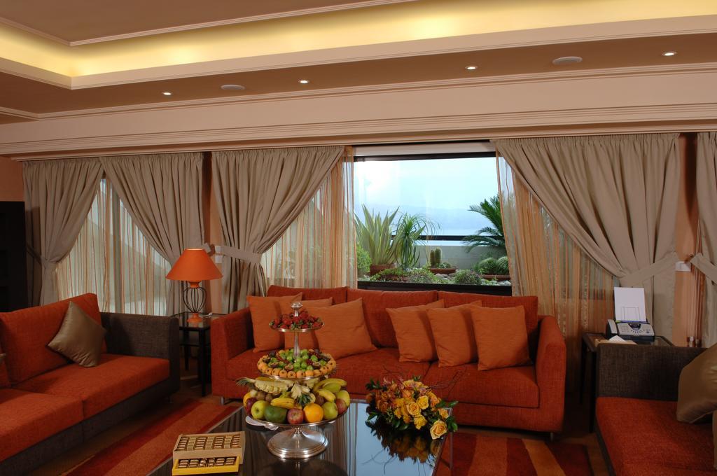 Regency Palace Hotel Jounieh Kültér fotó